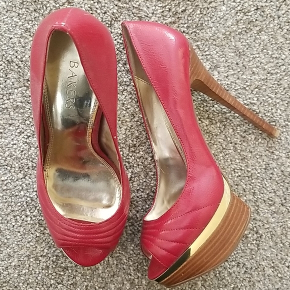 Bakers Red Platform Peep Toe Stiletto - Picture 4 of 4